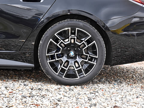 2026�� �Ŀ� M60