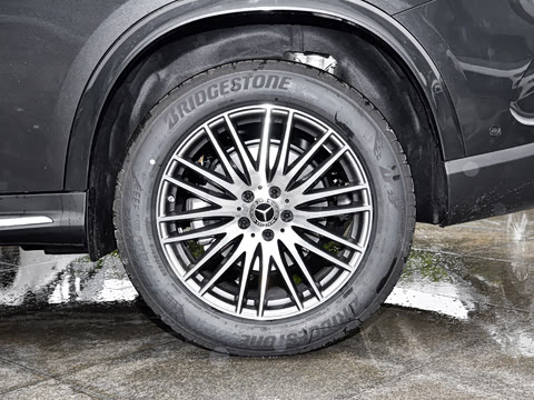 2026�� GLC 300 L 4MATIC ������ 5��