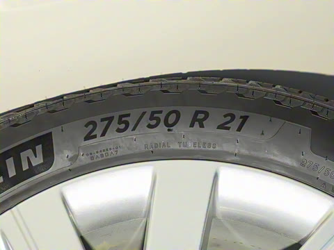 2025�� 3.0 L6 400PS ʢ���ӳ���