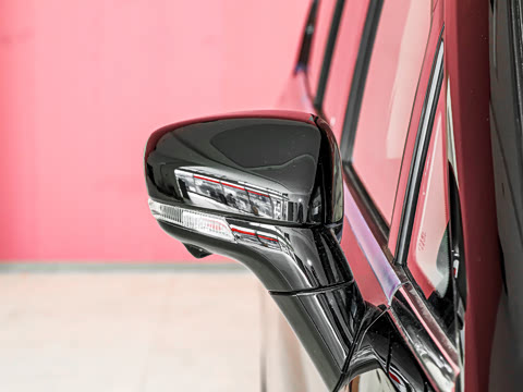 2026�� ���̰� 230����� 7��