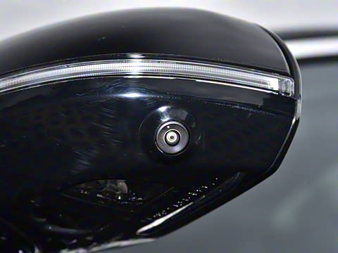 2026�� E 300 L �����˶���