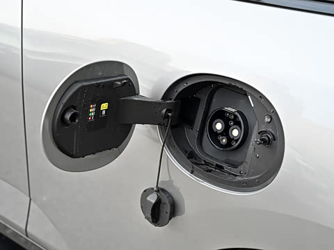 2026�� 463km COOPER SE ������