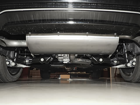 2025�� 2.0T ������ҫ��