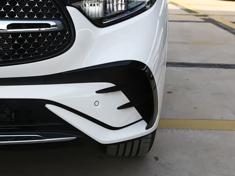 2026�� GLC 300 L 4MATIC ������ 5��