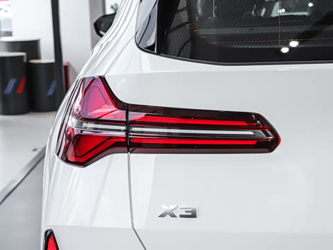 2026�� M50 xDrive