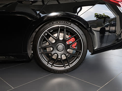 2025�� AMG CLA 45 S 4MATIC+