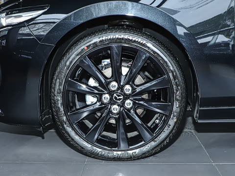 2025�� 2.0L �Զ���ҫ��