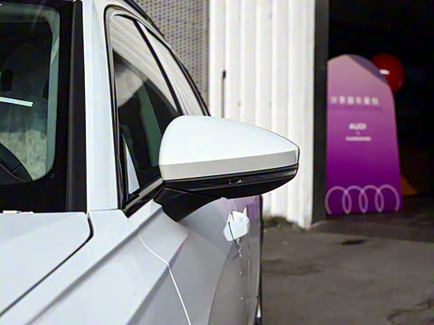 2025�� allroad quattro ̽���� 55 TFSI ����ԽҰ��