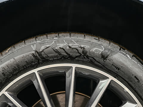 2025�� �Ŀ� GLE 450 4MATIC ������