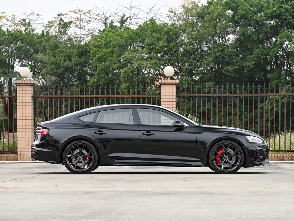 Audi RS 5 II (F5) Рестайлинг, Лифтбек Sportback: фото поколения