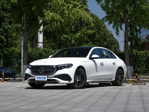2026�� �Ŀ� E 300 L �����˶���