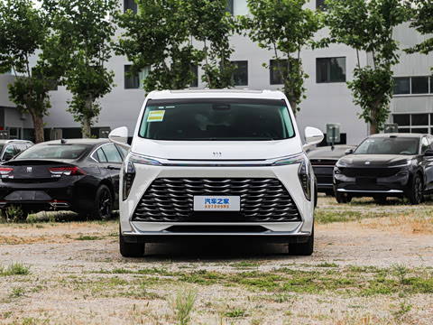 2027�� 2.0T ����������