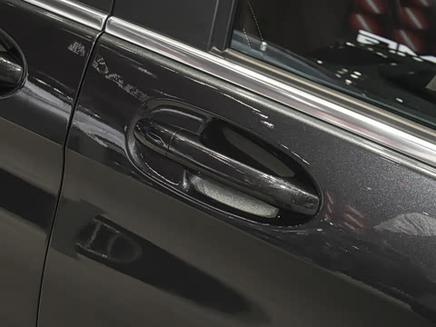 2024�� V 300 L ����������
