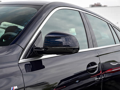 2026�� xDrive40i ������ M�˶���װ