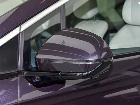 2026 DM-i 1.5T 218KM Խ