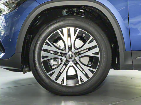 2025�� �Ŀ� GLA 220