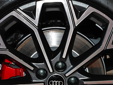 2026�� 2.0T quattro ������