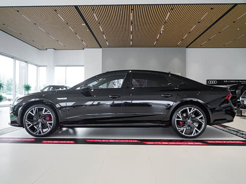 2025�� 55 TFSI quattro ����ʿ��