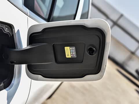 2026�� �Ŀ� eDrive 35L M�˶���װ