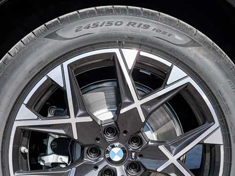 2026�� xDrive25L M�˶���ҹ��װ