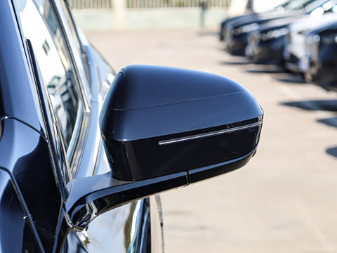 2026�� xDrive25L M�˶���ҹ��װ