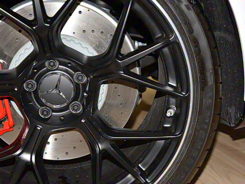 2025�� AMG CLE 53 4MATIC+ ������ܳ�