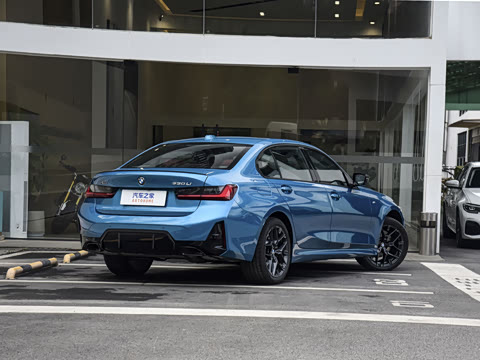 2026�� 330Li ������ M�˶���ҹ��װ