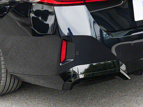 2026�� 530Li ������ M�˶���װ