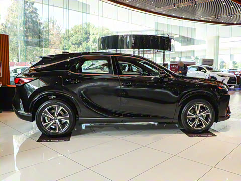 2026�� 350h ����������