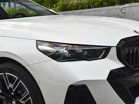 2026�� 530Li ������ M�˶���װ