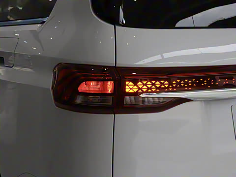 2026�� ���̰� 230������ 7��