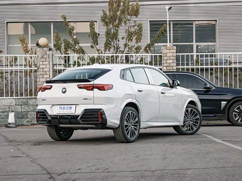 2025�� xDrive25i M�˶���ҹ��װ