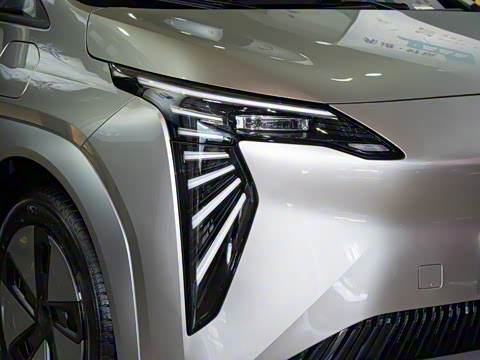 2025�� Plus 430 ������