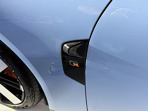 2025�� 750 ���������� Ultra