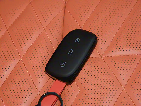 2025�� 240����Ultra