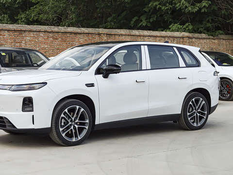 2027�� 660������
