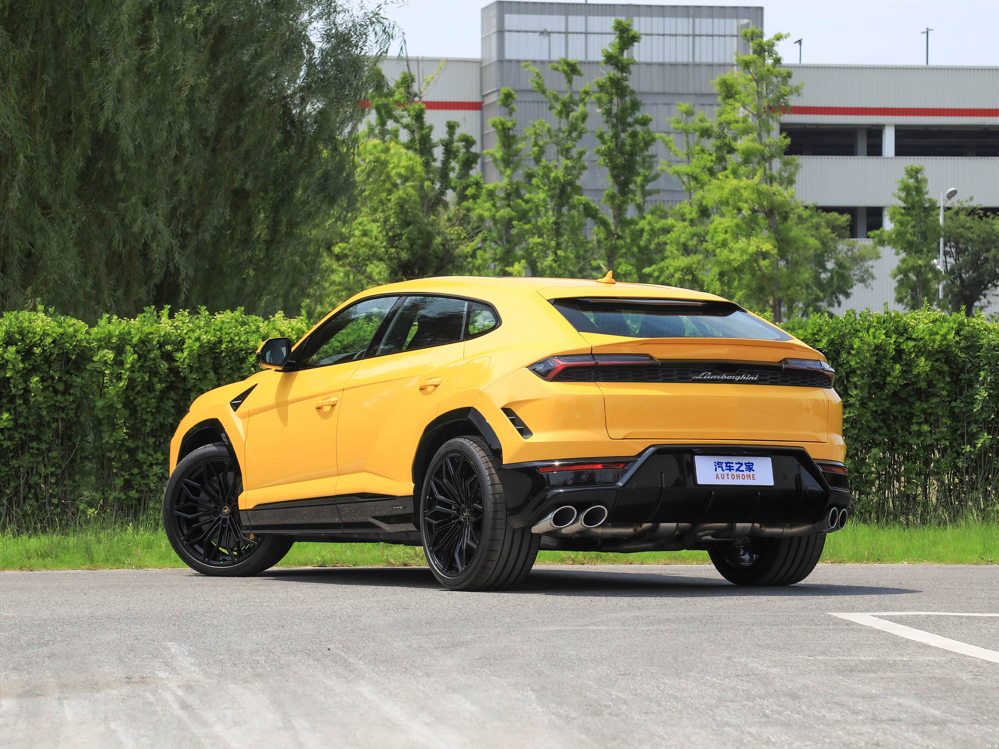 Lamborghini Urus Se, миниатюра 5