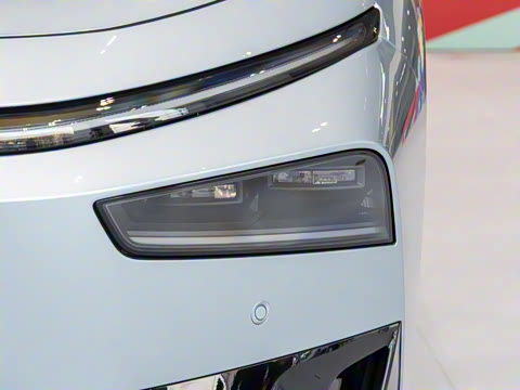 2026�� ���� 725 Max �콢��