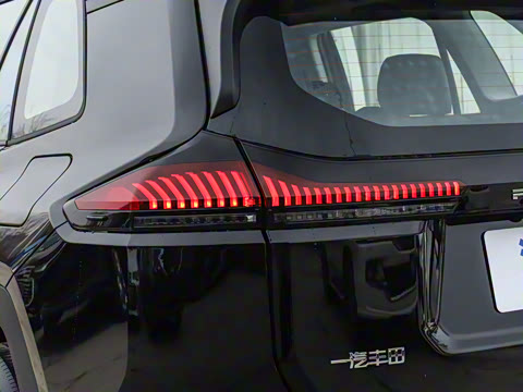 2026�� 2.0L ����������