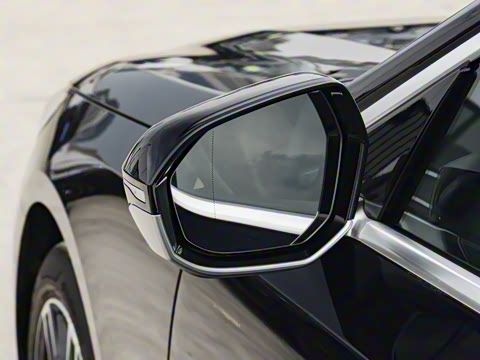 2026�� 525Li M�˶���װ