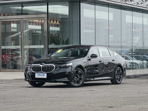 2026�� �Ŀ� 525Li M�˶���װ