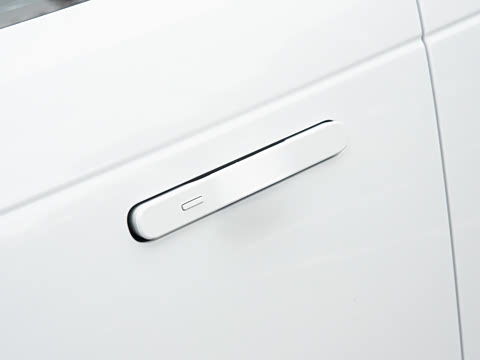 2026�� 400PS Dynamic SE