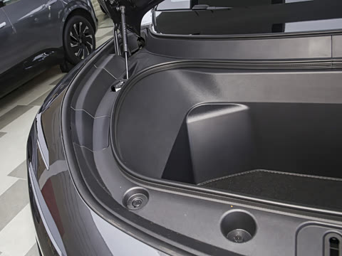 2025�� Max ���������