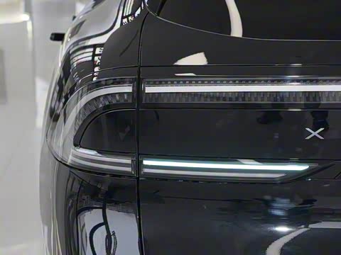 2026�� ���� 702 Max �콢��