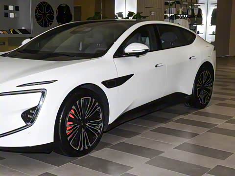 2025�� �Ŀ� Max���̰�