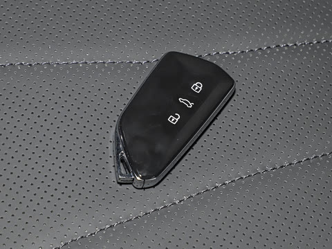 2026�� PRO 380TSI ���� R-Line �����