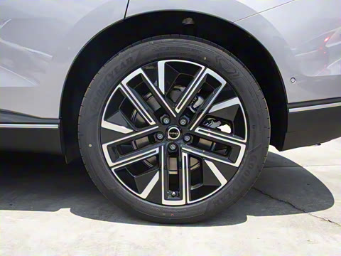 2026�� ������������Plus