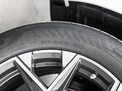 2026�� xDrive25L M�˶���ҹ��װ