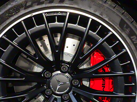 2025 Ŀ AMG CLE 53 4MATIC+ ܳ