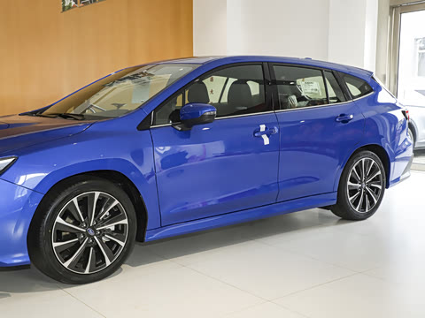 2025�� 2.4T CVT Wagon tS EyeSight